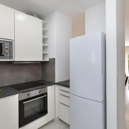 Edificio Luxor By Interhome *